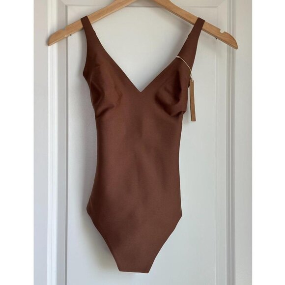 Skims Body Core Sculpt Plunge Thong Bodysuit in Jasper, Size Small - Picture 5 of 7